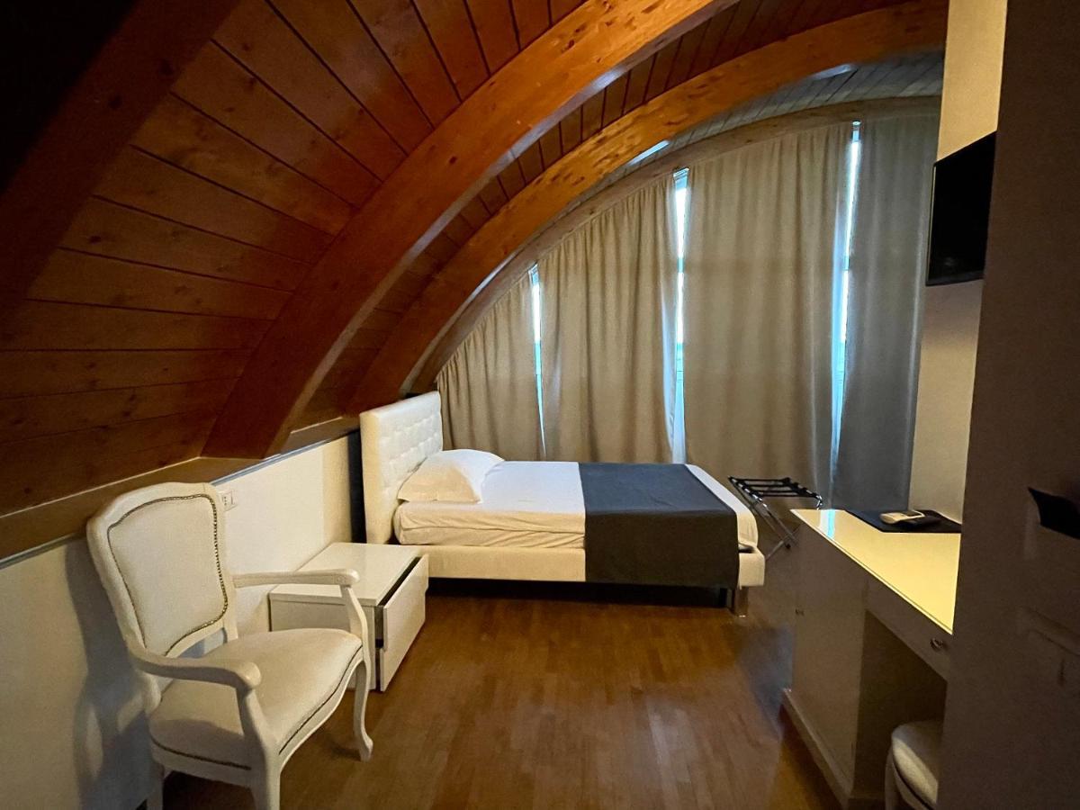 Hotel Noventa Noventa Vicentina エクステリア 写真