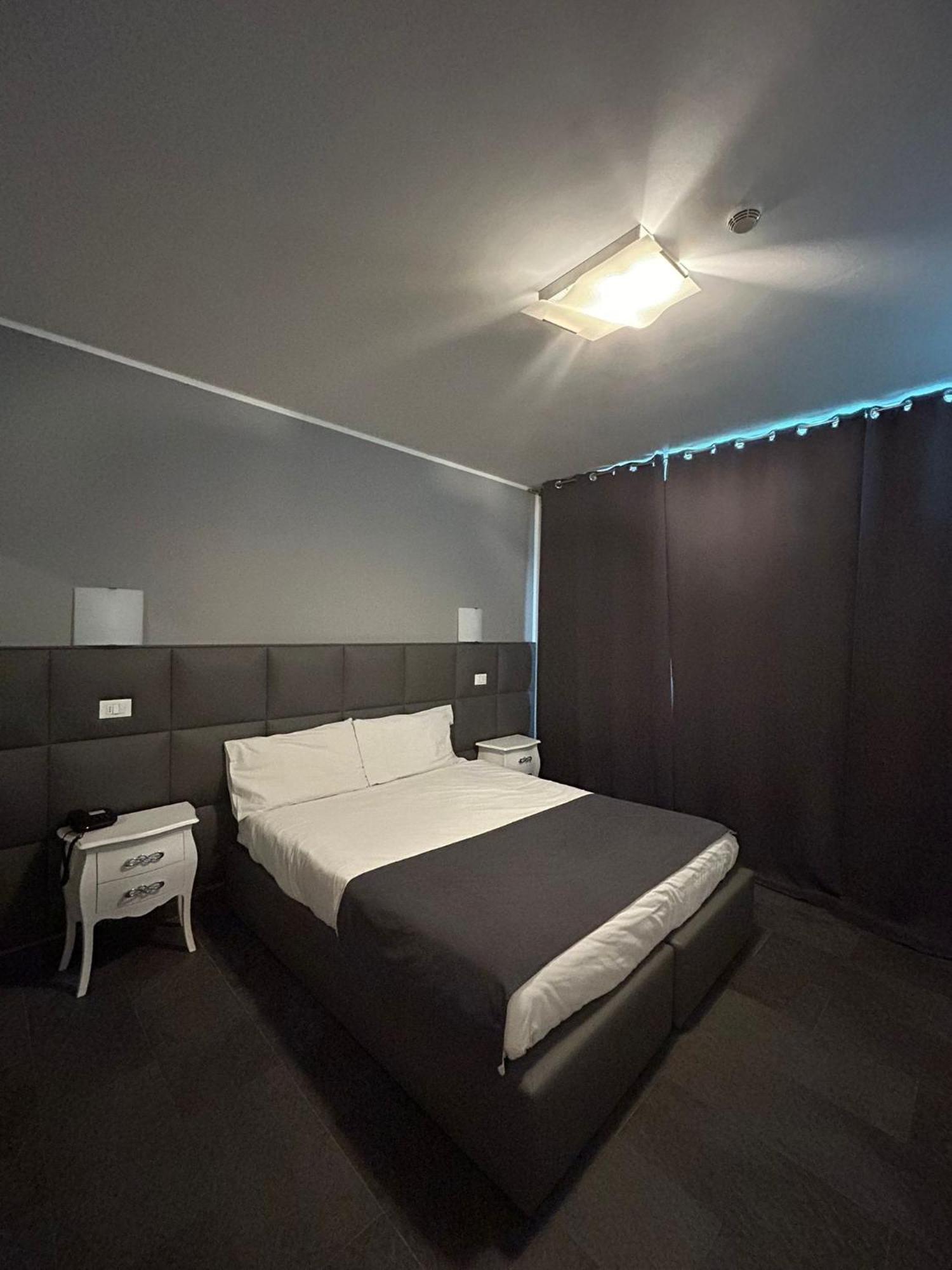 Hotel Noventa Noventa Vicentina エクステリア 写真