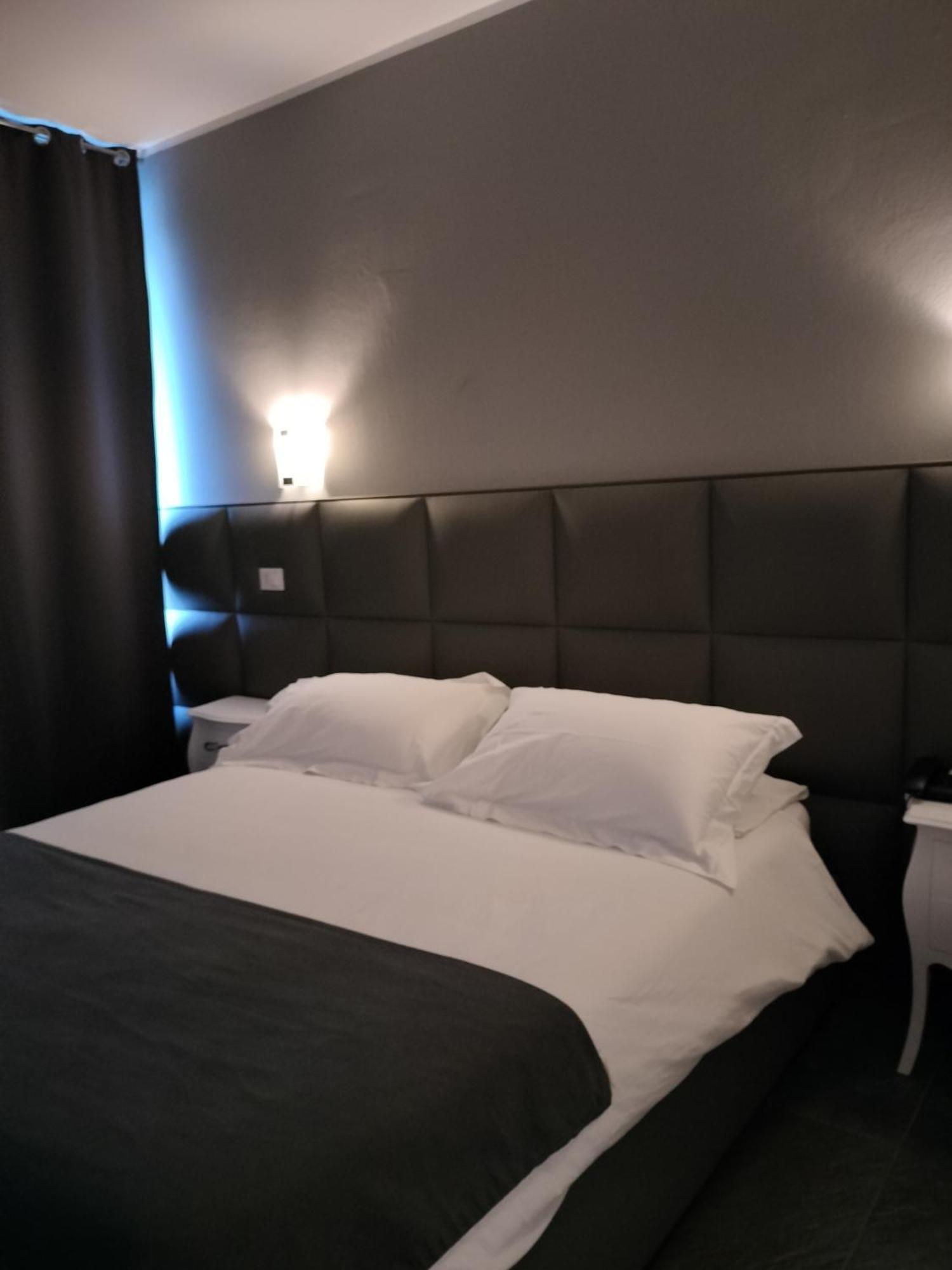Hotel Noventa Noventa Vicentina エクステリア 写真